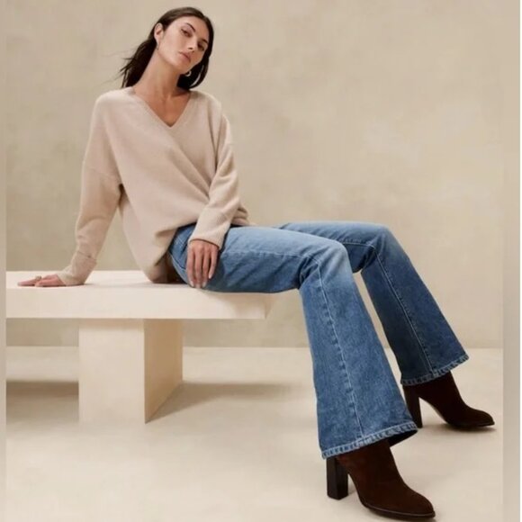 Banana Republic Denim - Banana Republic High Rise Relaxed Boot Cut Jean 26 Long Dark Rinse